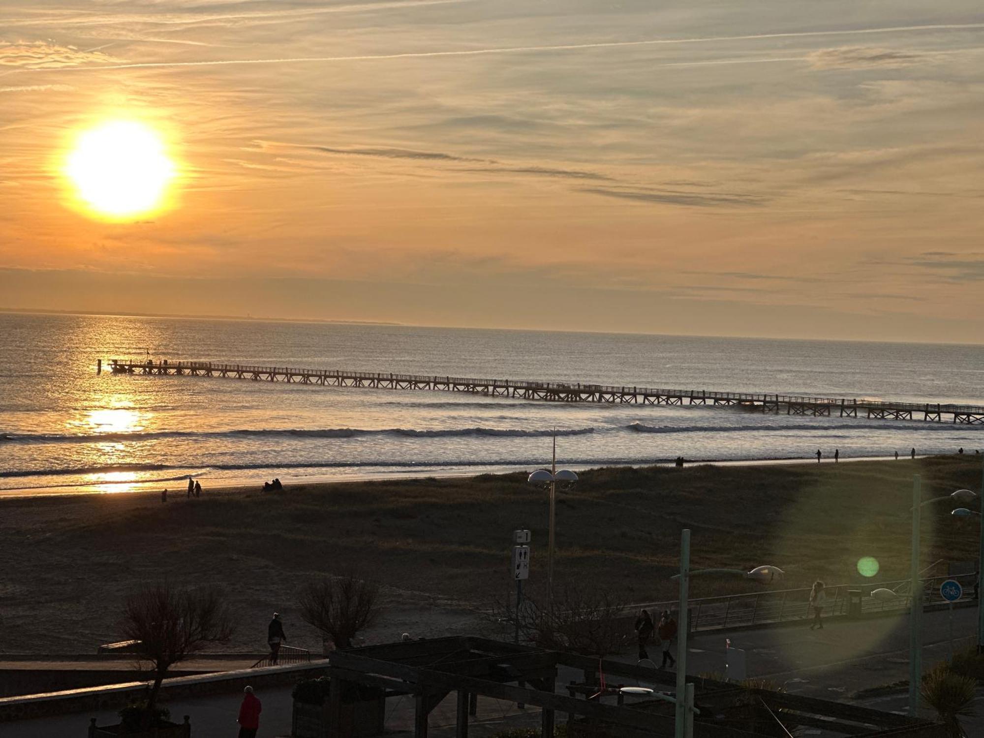 Bord De Mer Vue Panoramique Avec Parking Prive 생장드몽 외부 사진